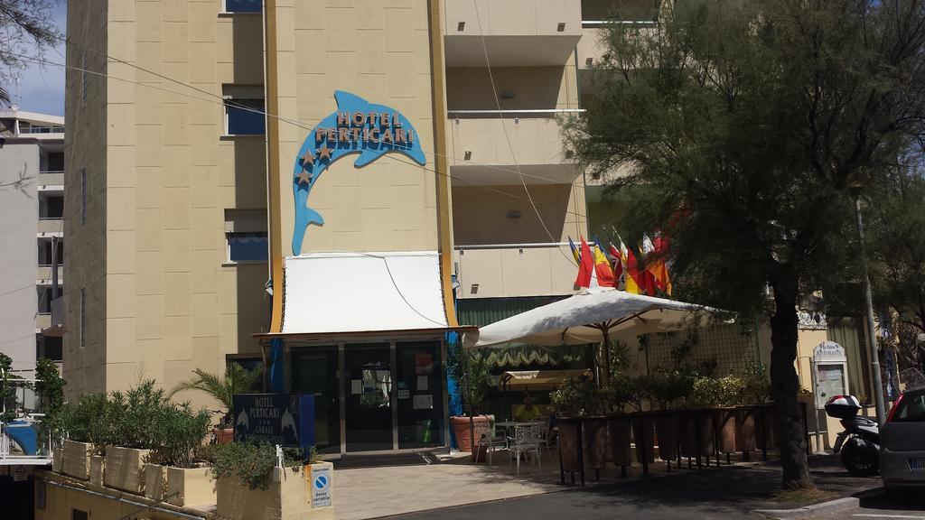 فندق Perticari بيزارو المظهر الخارجي الصورة