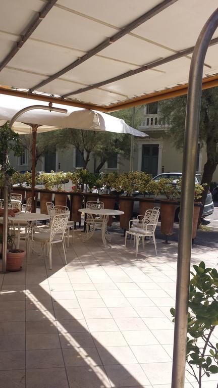 فندق Perticari بيزارو المظهر الخارجي الصورة