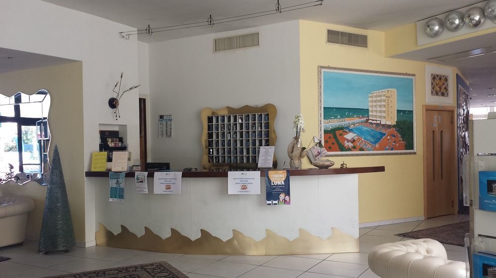 فندق Perticari بيزارو المظهر الخارجي الصورة